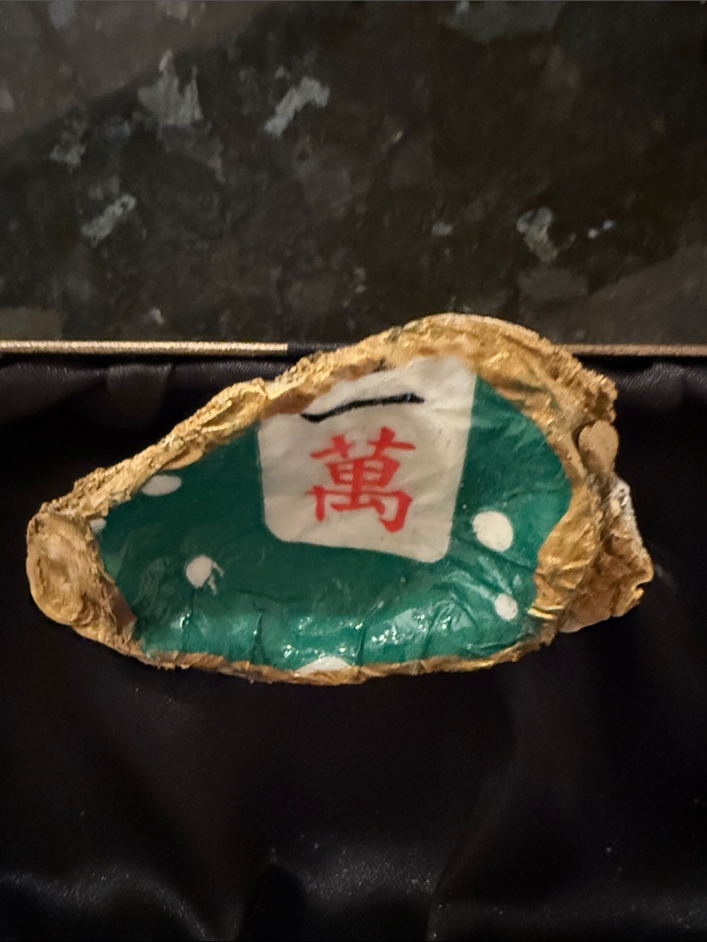 Hand-Painted Green Decorative Oyster Shell with Red Character